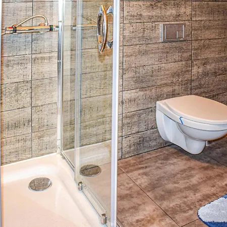 3 Bedroom Beautiful In Biskupiec